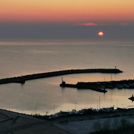 Seaview Residence Констанца Екстериор снимка