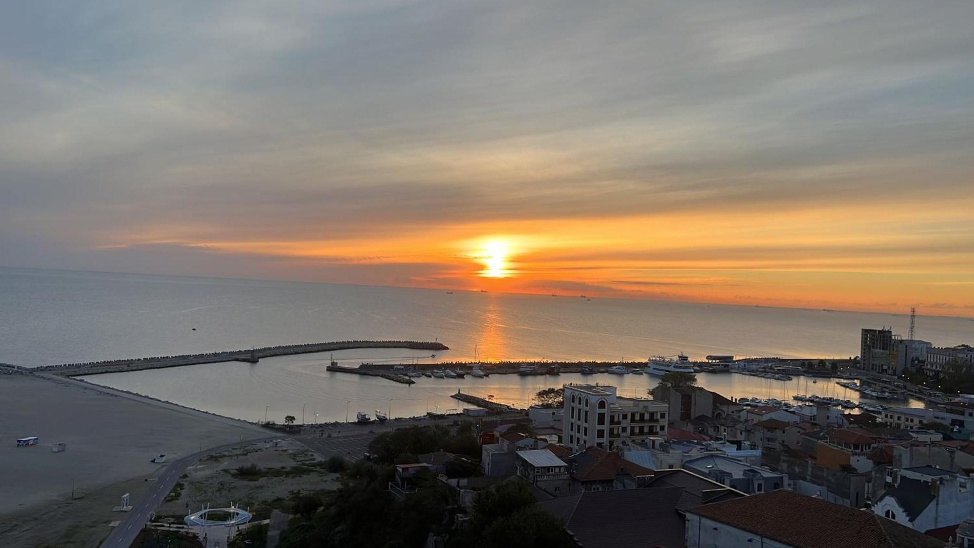 Seaview Residence Констанца Екстериор снимка